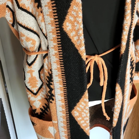 Bibi Aztec sweater Size S - Picture 5 of 11